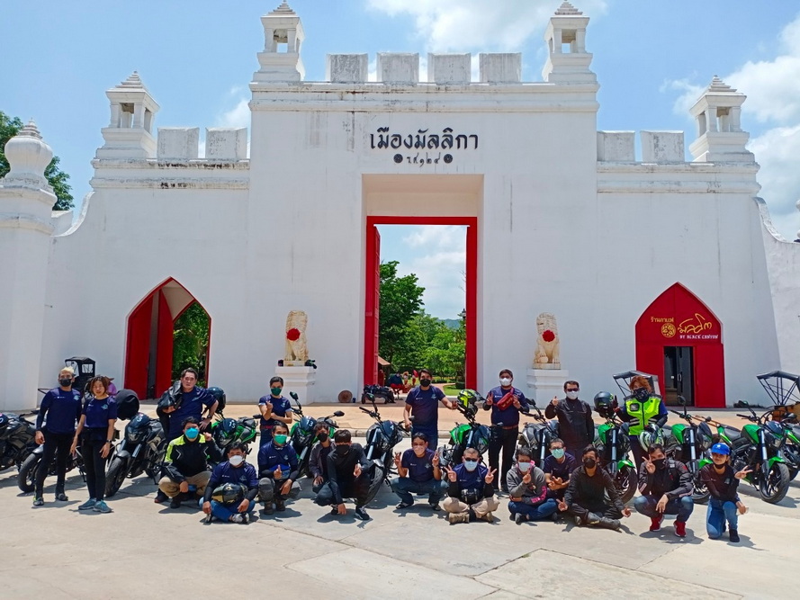 บาจาจวันเดย์ทริป ขับขี่ Dominar 400 เที่ยวชมเมืองมัลลิกา