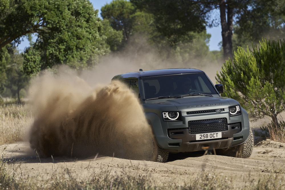 เปิดตัวสุดยอดยานยนต์ออฟโรด DEFENDER OCTA ครั้งแรกในไทย