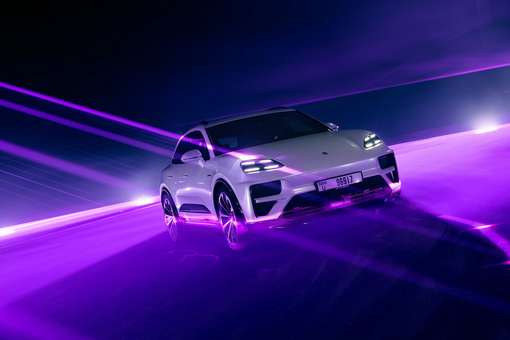 โชว์สุดเร้าใจแห่งความเร็วและเสียงโดย David Guetta: “Electrifying Spectacle of Speed and Sound”