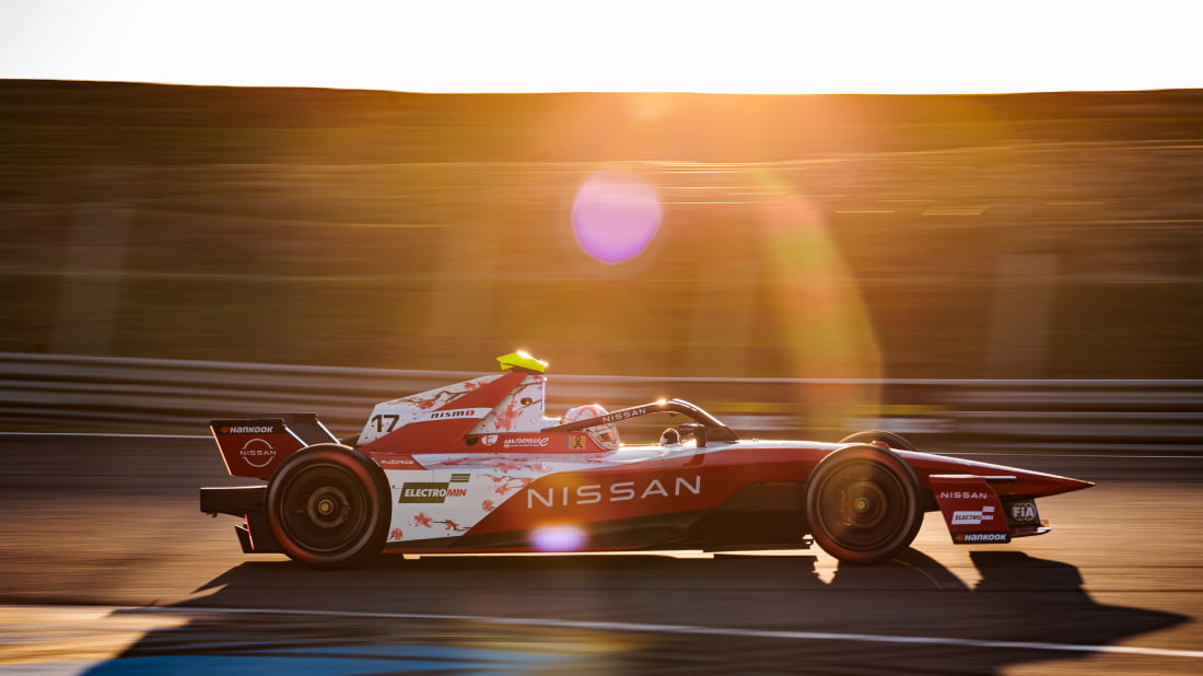 “จากสนามแข่งสู่อนาคตเส้นทาง Formula E ของนิสสัน กับภารกิจขับเคลื่อนอนาคตแห่งการเดินทาง”