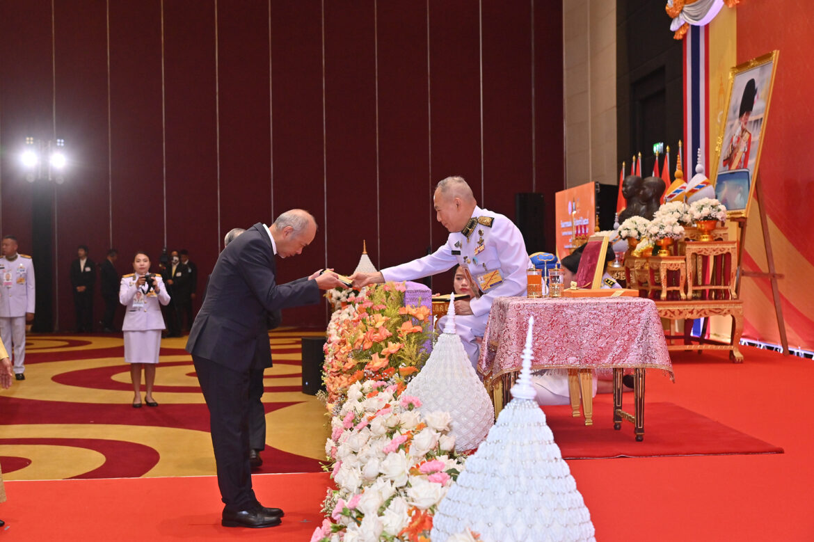 มูลนิธิลมหายใจไร้มลทิน เข้ารับพระราชทานโล่เกียรติยศ ในฐานะองค์กรด้านการพัฒนาสังคม เนื่องในวันเยาวชนแห่งชาติ ประจำปี 2568