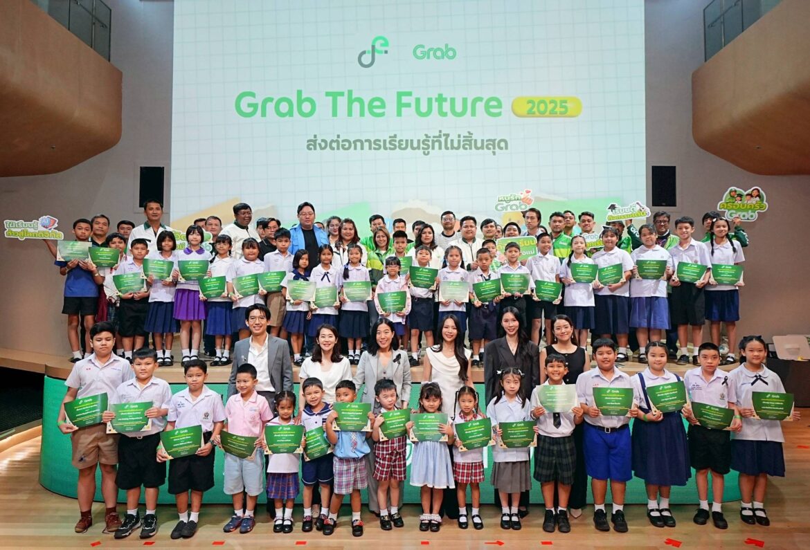  แกร็บ สานต่อโครงการ Grab The Future 2025 มอบทุนการศึกษากว่า 9.5 ล้านบาท หนุนนโยบาย ดีอี ส่งเสริมการเข้าถึงเทคโนโลยีขั้นพื้นฐาน-ขับเคลื่อนเศรษฐกิจดิจิทัล 