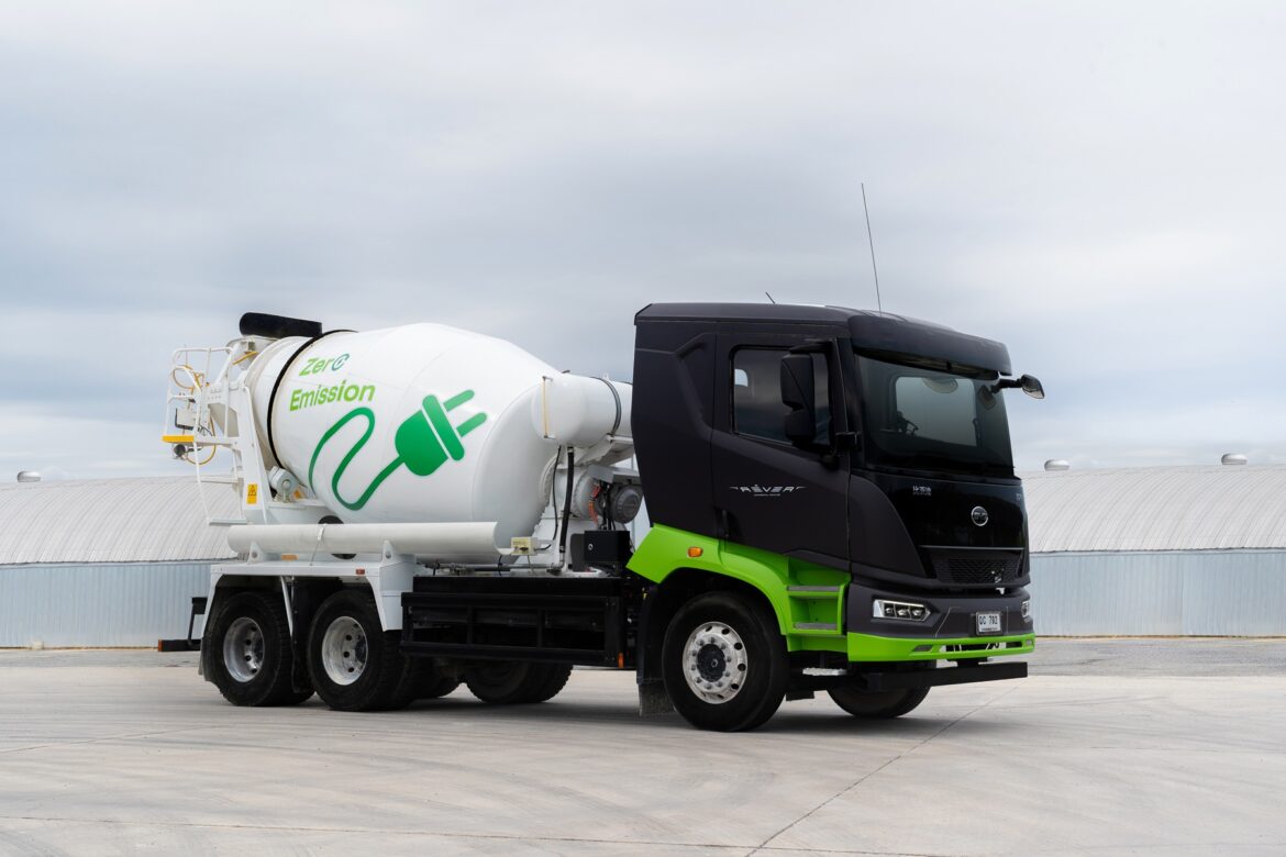 เรเว่ ขอแนะนำ BYD T25 e-Mixerรถโม่ผสมคอนกรีตพลังงานไฟฟ้าทางเลือกใหม่ เพื่อการก่อสร้างที่ยั่งยืน