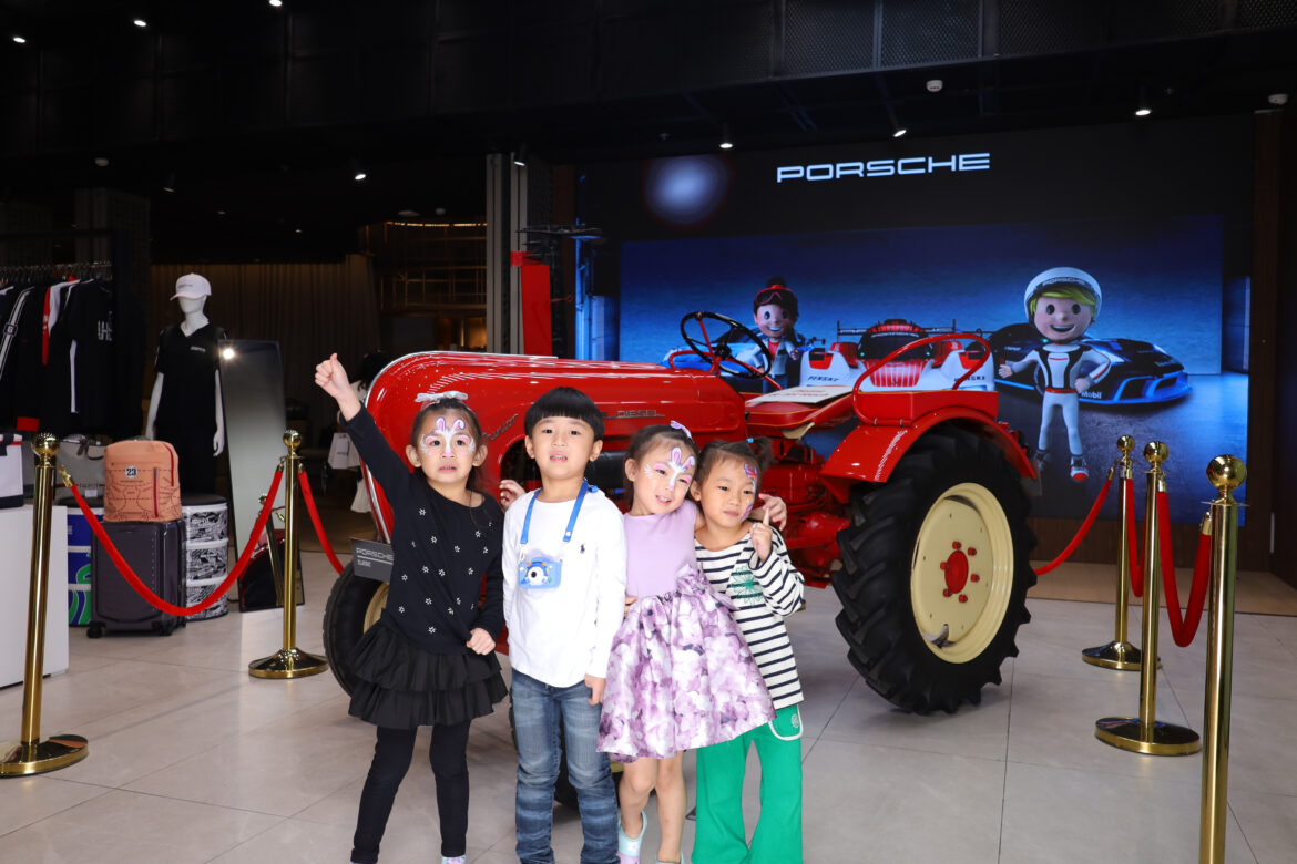  เอเอเอสฯ เปิดพื้นที่แห่งจินตนาการ ชวนเด็ก ๆ มาเล่นสนุกอย่างสร้างสรรค์ไปกับปอร์เช่ ณ Porsche Store Bangkok ศูนย์การค้าเอ็มสเฟียร์