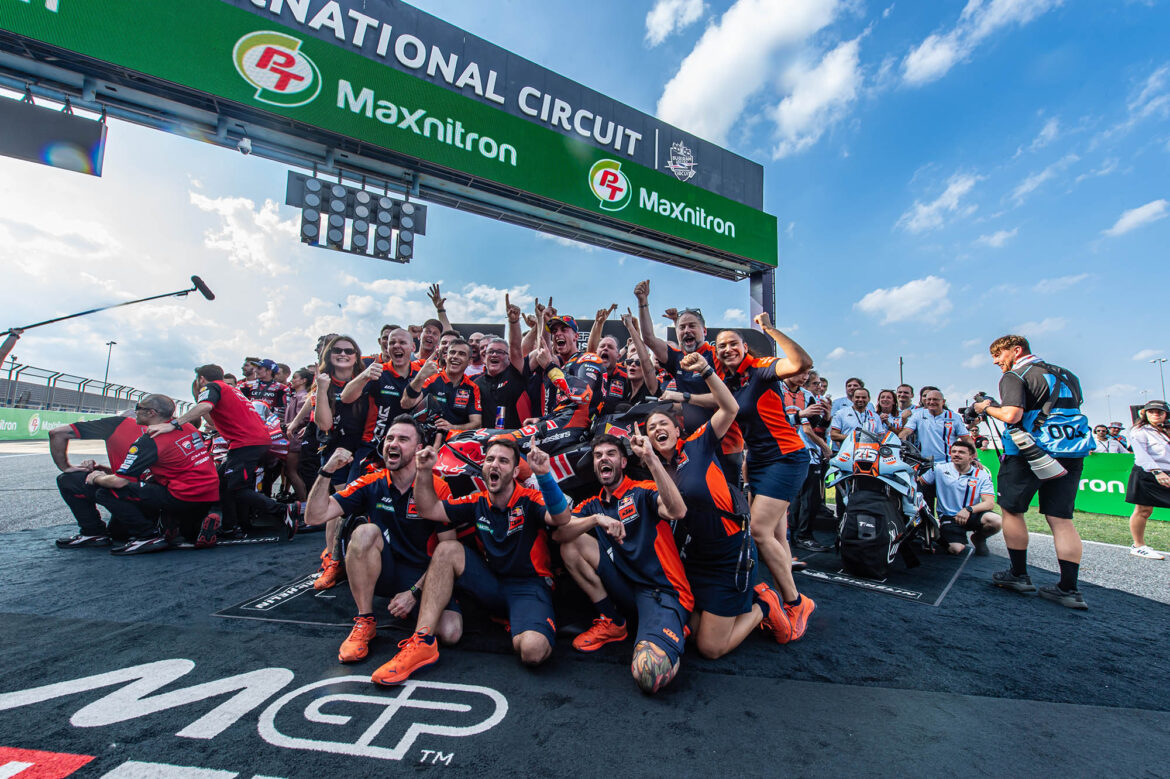 โค้ง 12 ระอุ! “โมโตจีพี ไทยแลนด์” ดวลสปรินต์สุดเดือด “อคอสต้า” บด “มาร์เกซ” ปลดล็อคคว้าชัยประเดิมฤดูกาลใหม่