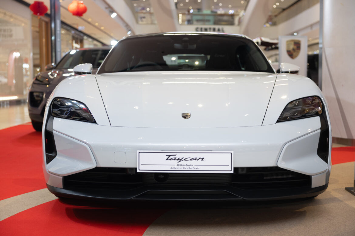 เอเอเอสฯ ยกระดับประสบการณ์ยนตรกรรมพลังงานทางเลือก กับ “AAS Roadshow at Central Westgate”สะท้อนวิสัยทัศน์แห่งอนาคตการขับขี่อย่างยั่งยืนของนวัตกรรมจากปอร์เช่สู่ชาว กรุงเทพพร้อมสิทธิประโยชน์ที่พลาดไม่ได้