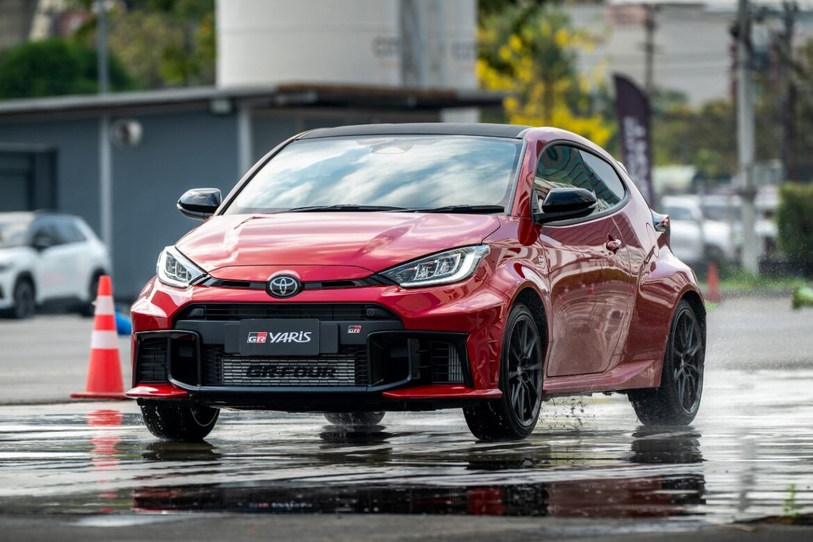 ขอเชิญลูกค้าที่สนใจรถ GR Yaris และ GR Corolla เปิดประสบการณ์สุด Exclusive กับกิจกรรมทดลองขับครั้งแรกของปี กับ GR Driving Experience