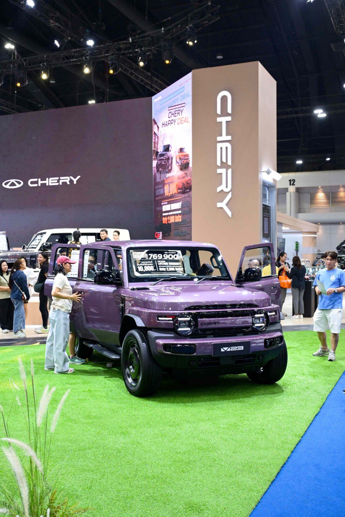 เชอรี ประเทศไทย เปิดตัวในงาน Motor Show ครั้งแรก กระแสแรง ยอดจองทะลุกว่า 3,400 คัน ใน 7 วัน สะท้อนความนิยม ท่ามกลางราคาน้ำมันพุ่ง พร้อมอัดแคมเปญโดนใจผู้บริโภค