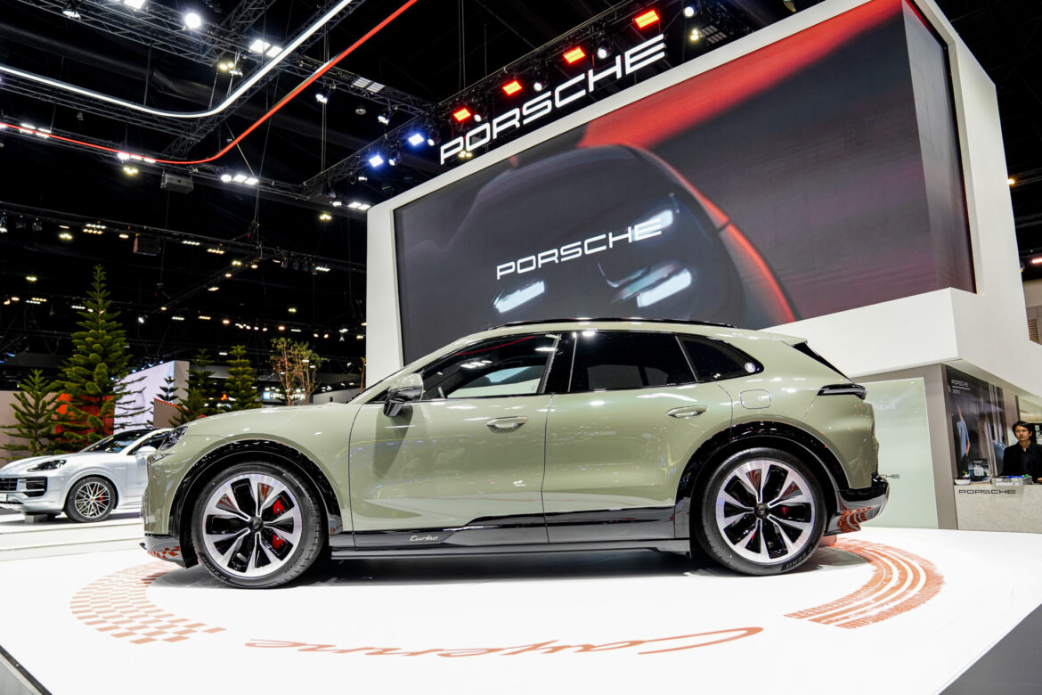 ปอร์เช่ ประเทศไทย คว้ารางวัล The Most Exciting SUV EV ในงานมอเตอร์โชว์ 2026 ตอกย้ำความสำเร็จการเปิดตัวคาเยนน์ อิเล็กทริค ใหม่