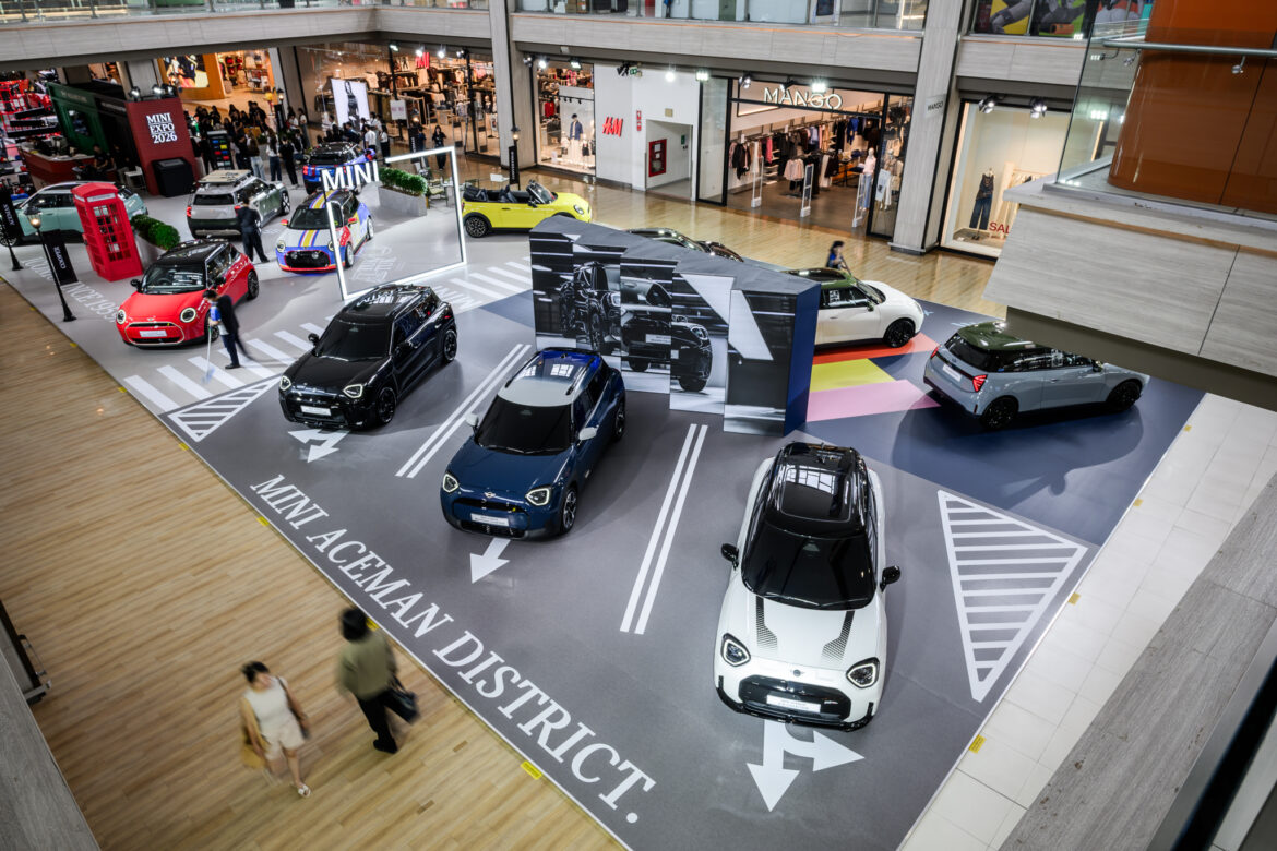 มินิ ประเทศไทย ชวนแฟนๆ ร่วม “START YOUR MINI STORY” ใน MINI Expo 2026 จัดแสดงรถยนต์ไฟฟ้า มินิ เอซแมน คอลเลกชันพิเศษ 3 รุ่น และรถยนต์รุ่นตกแต่งดีไซน์พิเศษที่ได้แรงบันดาลใจจากเอกลักษณ์ไทย