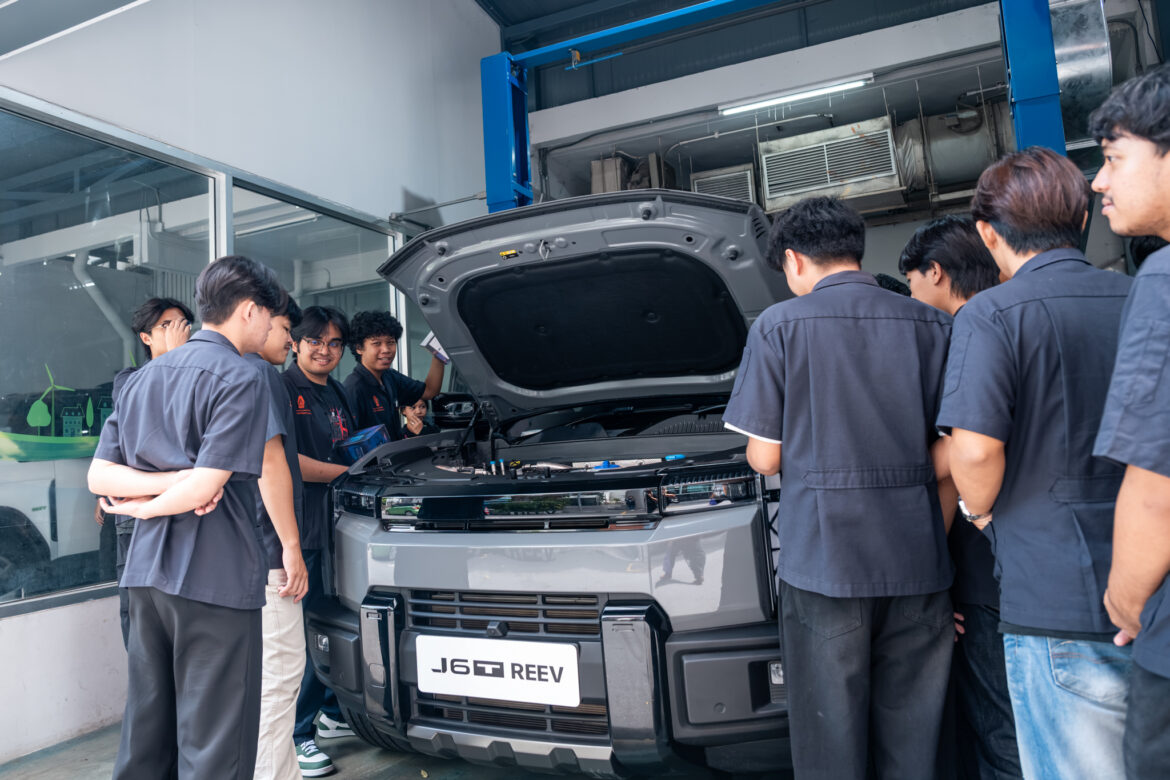 OMODA & JAECOO ตอกย้ำความเป็นผู้นำเทคโนโลยี REEV ในไทย ขับเคลื่อนโครงการ Future Talent Academy สู่มหาวิทยาลัยชั้นนำ
